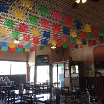 Azteca Restaurant Mke - Clean and pleasant decor. - Mexican Near Me - South Milwaukee, Wisconsin