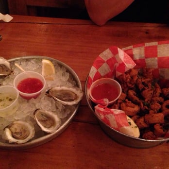 Brooklyn Crab - House oysters and fried calamari - Seafood Near Me - Brooklyn, New York