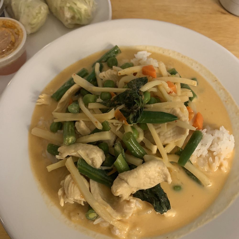 Thai Taste - Matthews - Red Curry with Chicken and Summer Rolls - Thai Near Me - Matthews, North Carolina Thai Taste - Matthews - Red Curry with Chicken and Summer Rolls - Thai Near Me - Matthews, North Carolina