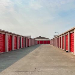 StorQuest Self Storage