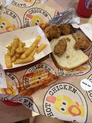 Dave’s Hot Chicken by null