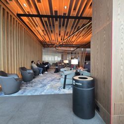American Airlines Admirals Club - Interior