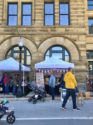 YLNI Farmers Market by null