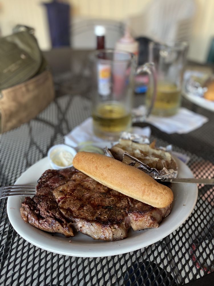 WINDY GAP SALOON & GRILL Updated July 2024 22 Photos & 15 Reviews 120 N Oak St, Paxton