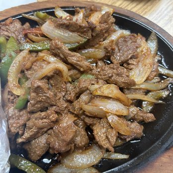 Taqueria El Bronco - Steak fajitas - Mexican Near Me - Saint Louis, Missouri Taqueria El Bronco - Steak fajitas - Mexican Near Me - Saint Louis, Missouri