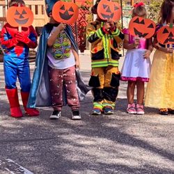 Crescenta-Canada Nursery School - Halloween parade