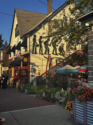 Three Monkeys Cafe by null