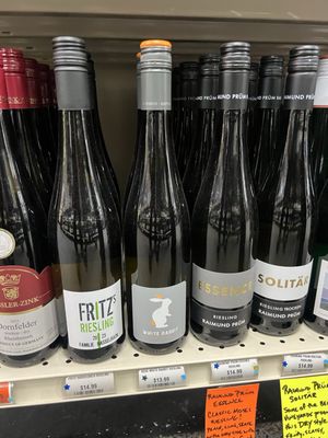 Zipps Liquors by null