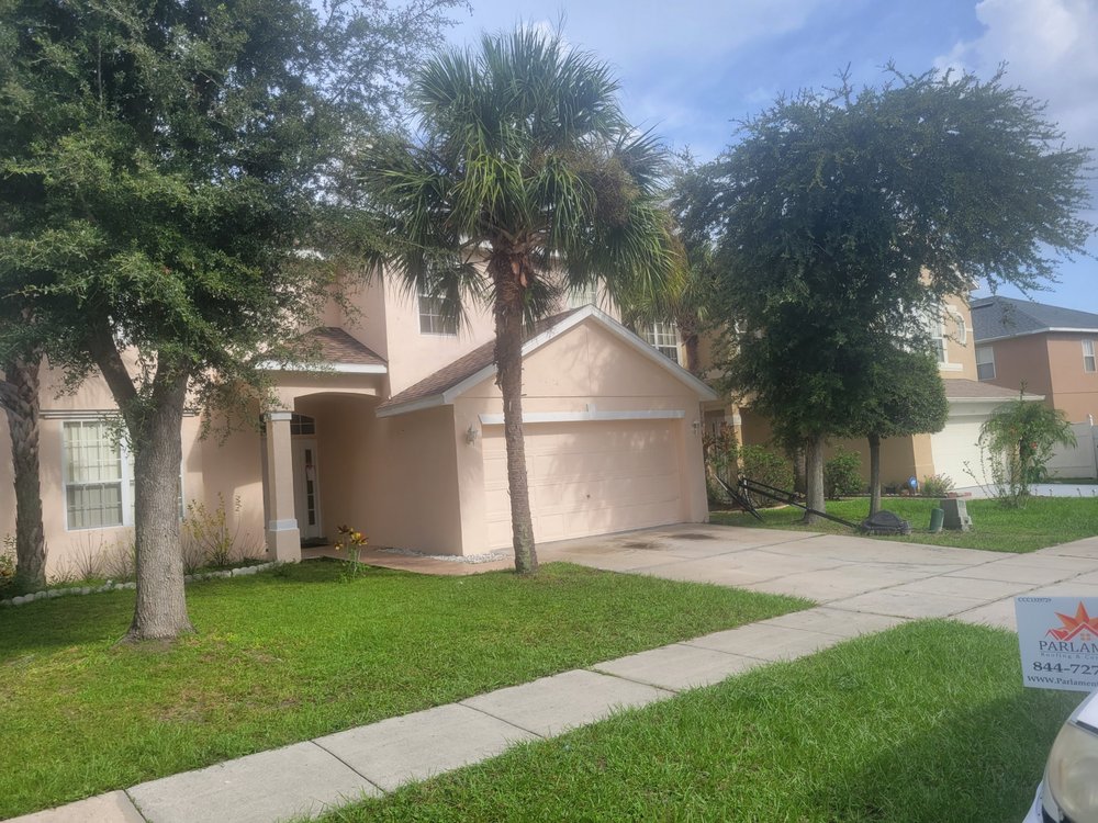 Slide of Parlament Roofing & Construction