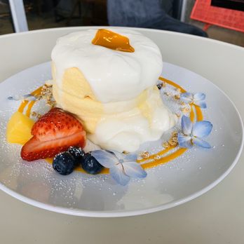 Motto Tea Cafe - Japanese Mango Soufflé - Desserts Near Me - Pasadena, California