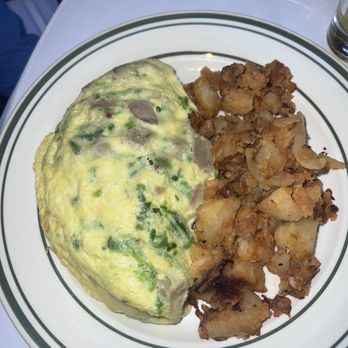 The Shed Restaurant - Mohegan Sun CT - BYO Omelette - Comfort Food Near Me - Uncasville, Connecticut The Shed Restaurant - Mohegan Sun CT - BYO Omelette - Comfort Food Near Me - Uncasville, Connecticut