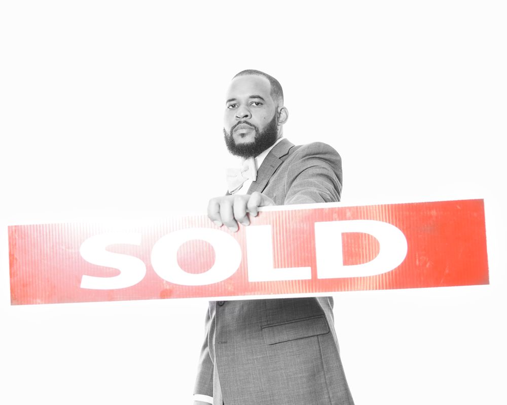 MATTHEW ROBINSON METRO ROBERTS REALTY Contact Agent 2211 Sheridan