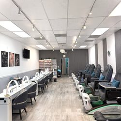 Gloss Nails Studio