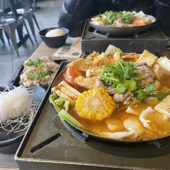 Boiling Point - Taiwanese Near Me - Edmonds, Washington