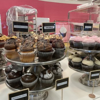 Smallcakes - Cupcakes - Bakeries Near Me - Pensacola, Florida