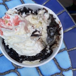 Brownie Sunday with cookie dough ice cream Brownie Sunday with cookie dough ice cream
