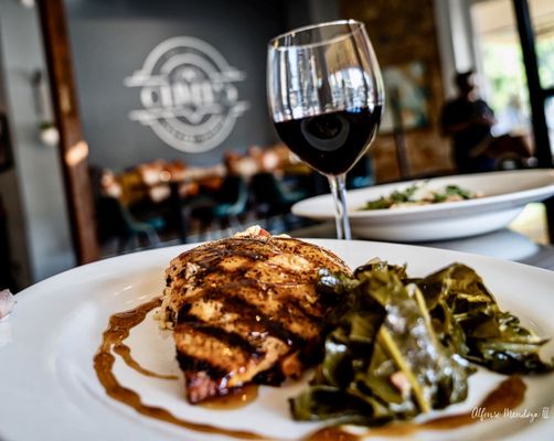 Oliver's Corner Bistro by null
