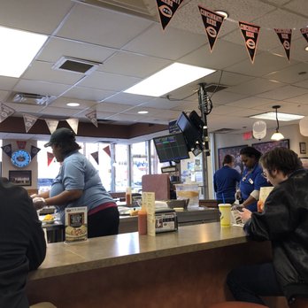 Skyline Chili - Inside Skyline Chili - Hot Dogs Near Me - Cincinnati, Ohio