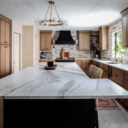 Karin Ross Designs - kitchen remodel kansas city where functions meet beauty! Fall in love with your home again