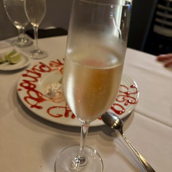 Bitelo Brazilian Steakhouse - champagne - Steakhouses Near Me - Cedar Park, Texas Bitelo Brazilian Steakhouse - champagne - Steakhouses Near Me - Cedar Park, Texas