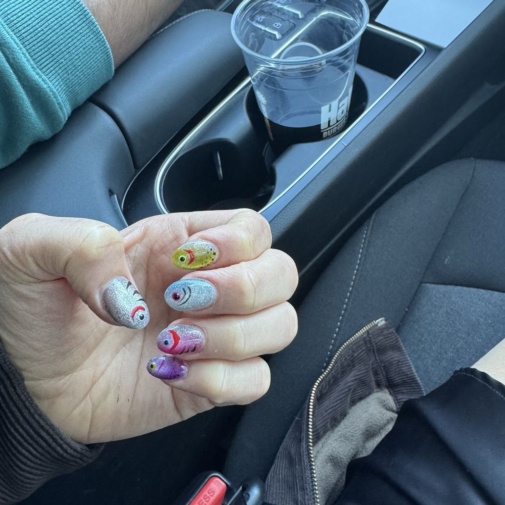 Acrylic "fish design" nails Acrylic "fish design" nails