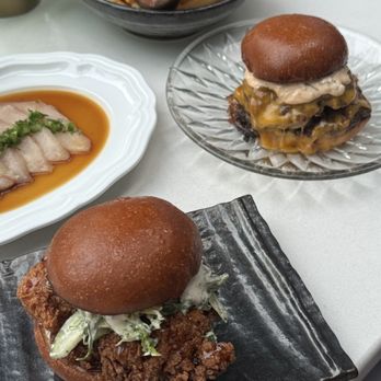 Edgemar - chicken sandwich, hamburger - Seafood Near Me - Santa Monica, California
