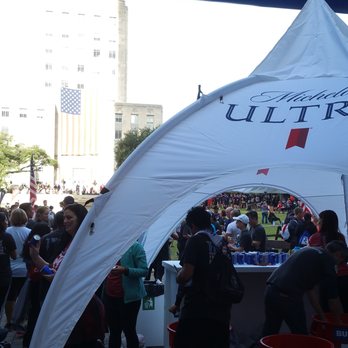 Hermann Square Park - 9-11 Heroes Run at Veteran's Day Festival 2017 - Parks Near Me - Houston, Texas Hermann Square Park - 9-11 Heroes Run at Veteran's Day Festival 2017 - Parks Near Me - Houston, Texas