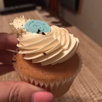 Empire Cake - Not the best picture but delicious! - Bakeries Near Me - New York, New York