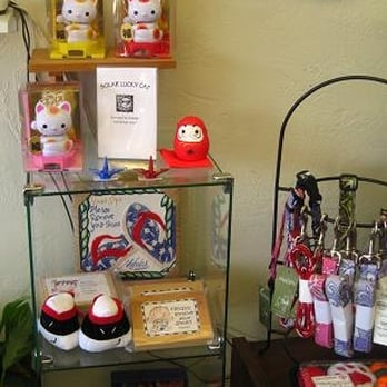 Nikkei Traditions - Solar Powered Bobbing Head Cats - Music & DVDs Near Me - San Jose, California