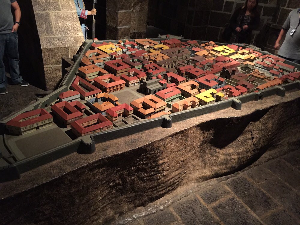 Intramuros & Rizal, Bagumbayan Light & Sound Museum