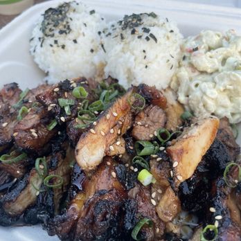 Aloha Prime Eatery - Hoisin BBQ chicken - Food Trucks Near Me - Kihei, Hawaii