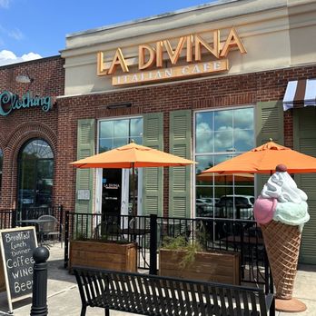 La Divina Italian Cafe - Gelato Near Me - Baton Rouge, Louisiana