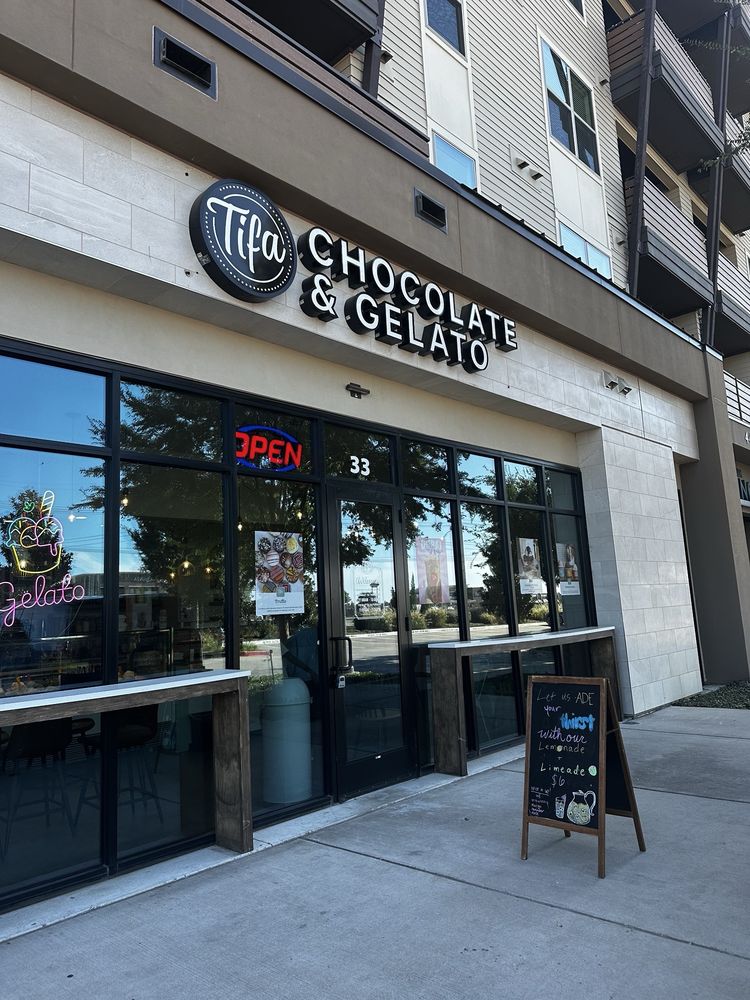 Tifa Chocolate & Gelato Logo