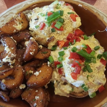 Another Broken Egg Cafe - Yum crab cakes Benedict with Mediterranean potatoes!! Devine!!!! - Breakfast & Brunch Near Me - Miamisburg, Ohio