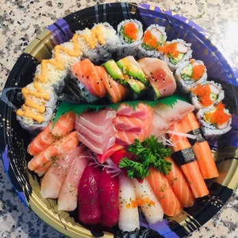 Ho Sushi Express - 40pc sushi sashimi maki party tray $30!!!!  Great price! - Japanese Near Me - Toronto, Ontario