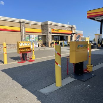 Love's Travel Stop - Gas Stations Near Me - Choctaw, Oklahoma