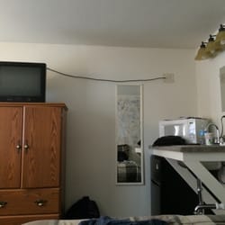 Chain Of Lakes Motel - Room 112 (7/31/2014)