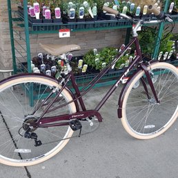 Classic designed hybrid bike Classic designed hybrid bike