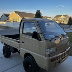 Tyacke Motors - Suzuki carry (kei truck) 1993