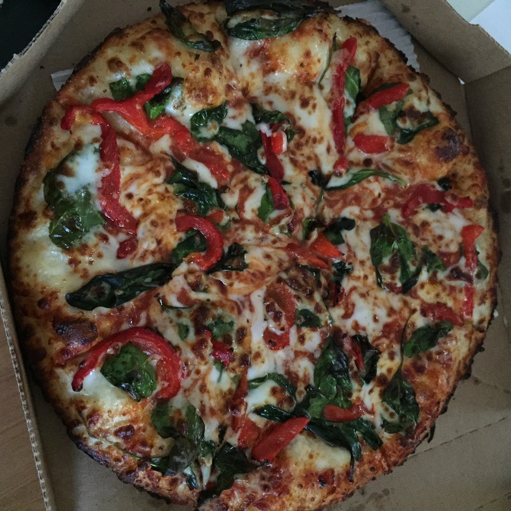 Roasted peppers with spinach, pan pizza Roasted peppers with spinach, pan pizza