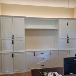 Office unit with uplighting