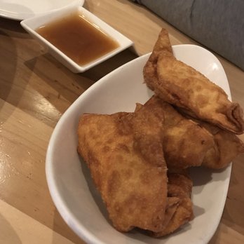 Little Wok - Crab Rangoon appetizer - Chinese Near Me - Chicago, Illinois