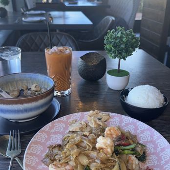 Lamaii - Shrimp Pad See Awe lol with white rice Thai ice tea. - Thai Near Me - Las Vegas, Nevada Lamaii - Shrimp Pad See Awe lol with white rice Thai ice tea. - Thai Near Me - Las Vegas, Nevada
