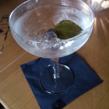 The Canary - Gin and tonic made with Bath gin - Wine Bars Near Me - Bath, BAS
