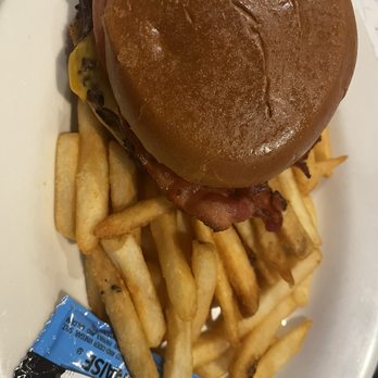 Billy's Oyster Bar - Bacon cheeseburger - Seafood Near Me - Panama City Beach, Florida Billy's Oyster Bar - Bacon cheeseburger - Seafood Near Me - Panama City Beach, Florida