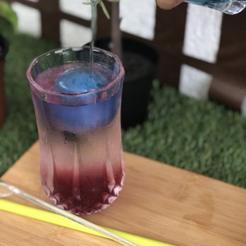 Mas.Que Dining Bar - The Magical - Wine Bars Near Me - Saint Leonards, NSW