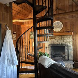 Hocking Hills Cabins