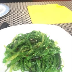 Sakura - Seaweed salad (wakame)