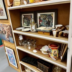 Speedway Antique Mall - Picasso prints