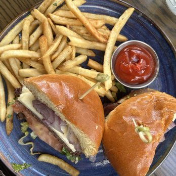 Eureka! - Burgers Near Me - Claremont, California Eureka! - Burgers Near Me - Claremont, California
